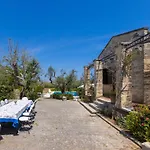 Casa Ulmi Con Piscina Bed & Breakfast 4*