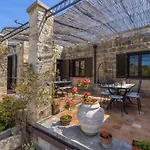 Casa Ulmi Con Piscina 4*
