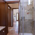 Casa Ulmi Con Piscina