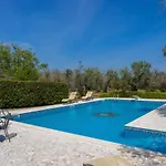 Casa Ulmi Con Piscina Bed & Breakfast Uggiano La Chiesa