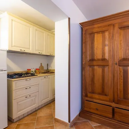 B&B Casa Ulmi Con Piscina 4*