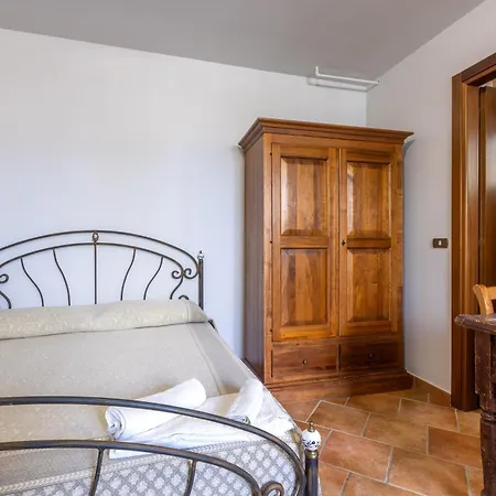 Bed & Breakfast Casa Ulmi Con Piscina *