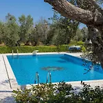 Bed & Breakfast Casa Ulmi Con Piscina 4*