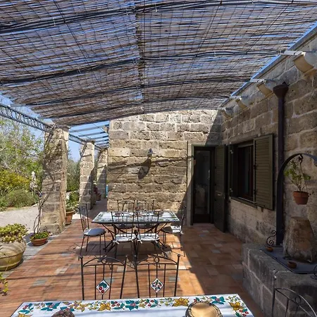 Casa Ulmi Con Piscina B&B