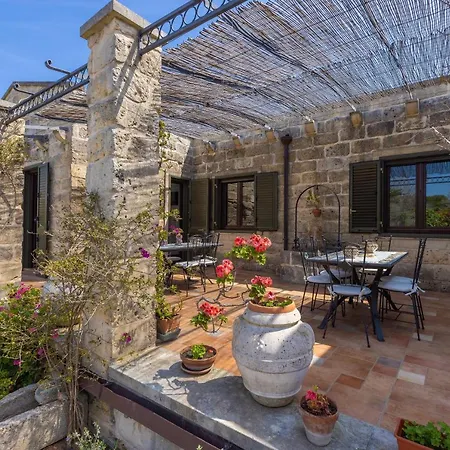 Casa Ulmi Con Piscina 4*
