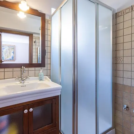 Bed & Breakfast Casa Ulmi Con Piscina