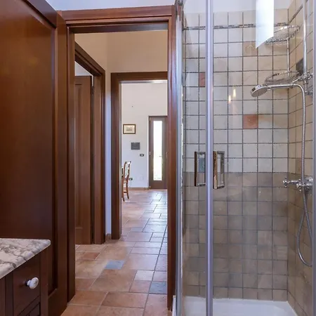 Casa Ulmi Con Piscina