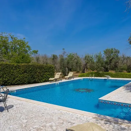 Casa Ulmi Con Piscina Bed & Breakfast Uggiano La Chiesa