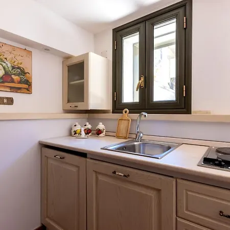 B&B Casa Ulmi Con Piscina 우기아노 라 치에사