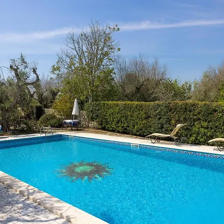 Casa Ulmi Con Piscina * Uggiano La Chiesa