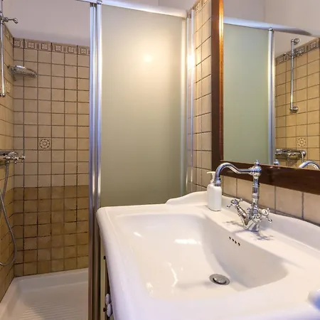 Casa Ulmi Con Piscina