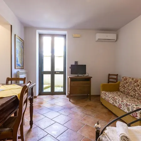 Bed & Breakfast Casa Ulmi Con Piscina