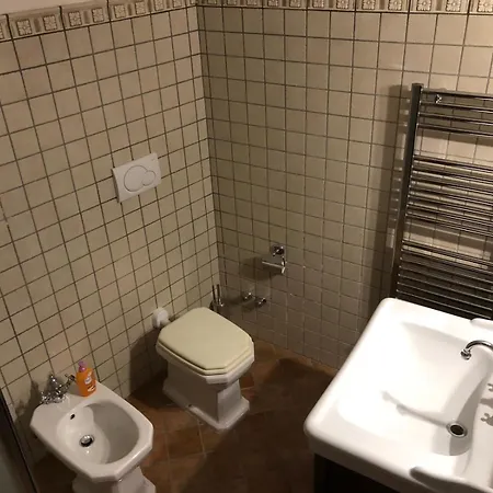 Casa Ulmi Con Piscina Bed and breakfast
