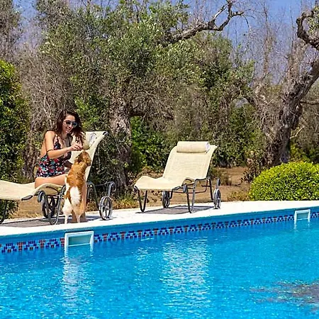 Casa Ulmi Con Piscina Uggiano La Chiesa