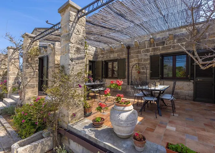 Casa Ulmi Con Piscina 4*