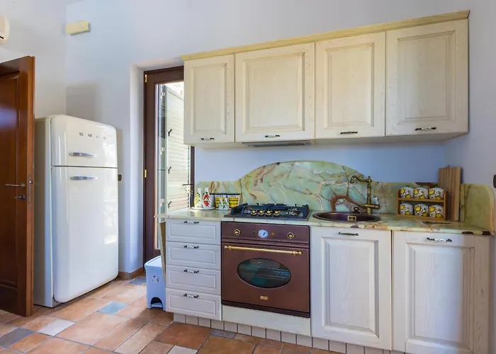 Casa Ulmi Con Piscina