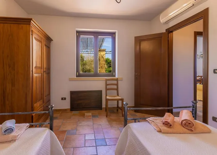 Bed & Breakfast Casa Ulmi Con Piscina