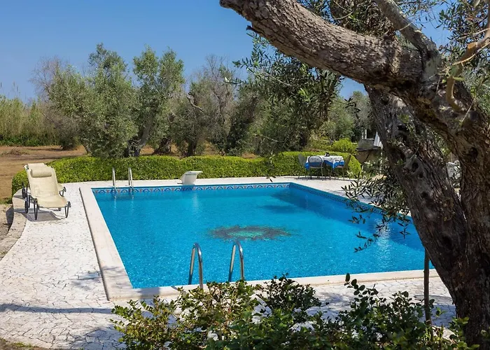Bed & Breakfast Casa Ulmi Con Piscina 4*